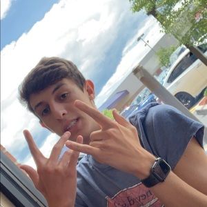 Meet your Posher, Dylan